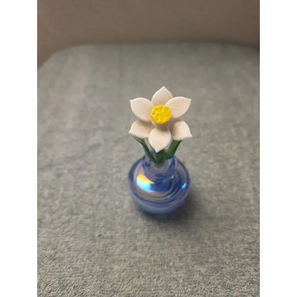 Hand Blown Art Glass Miniature Daffodil Flower Swirl Vase Lampwork Sculpture 4